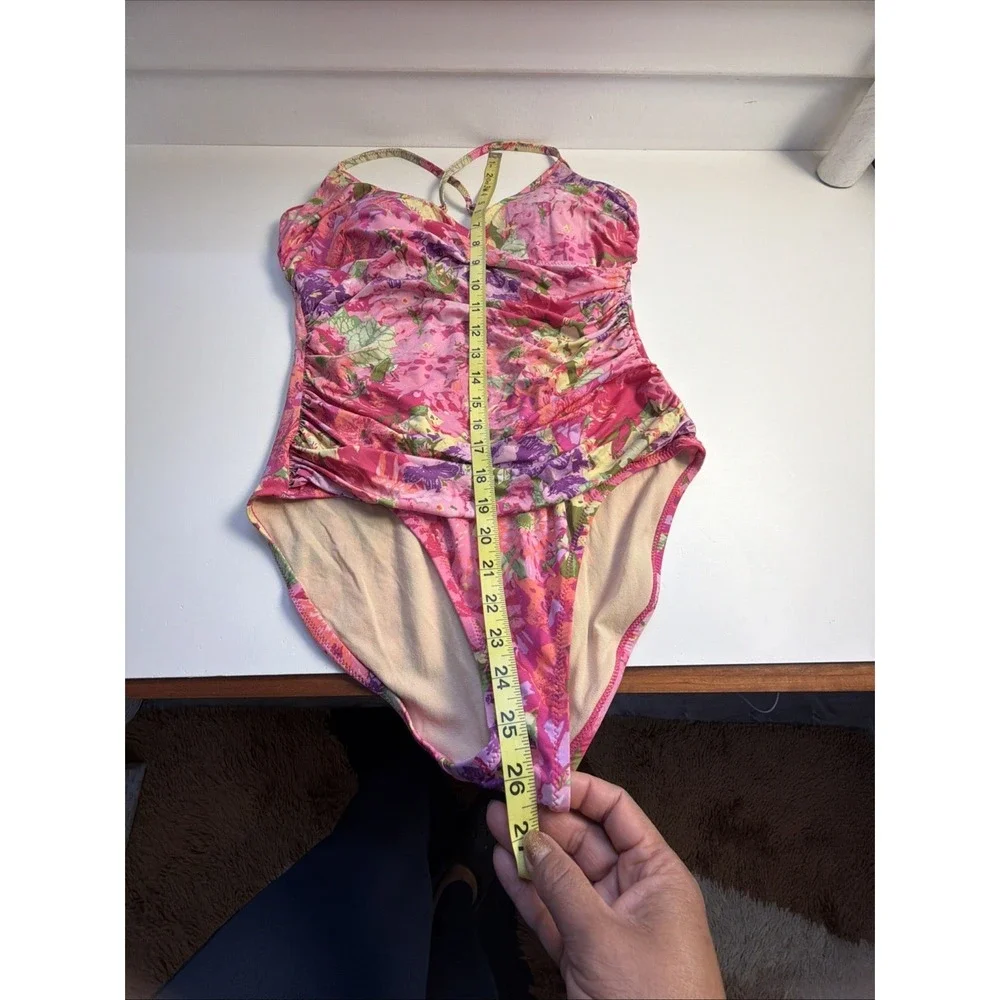 GARNET HILL Sz 10 Bandeau Ruched One-Piece Swimsuit‎  Pink Floral